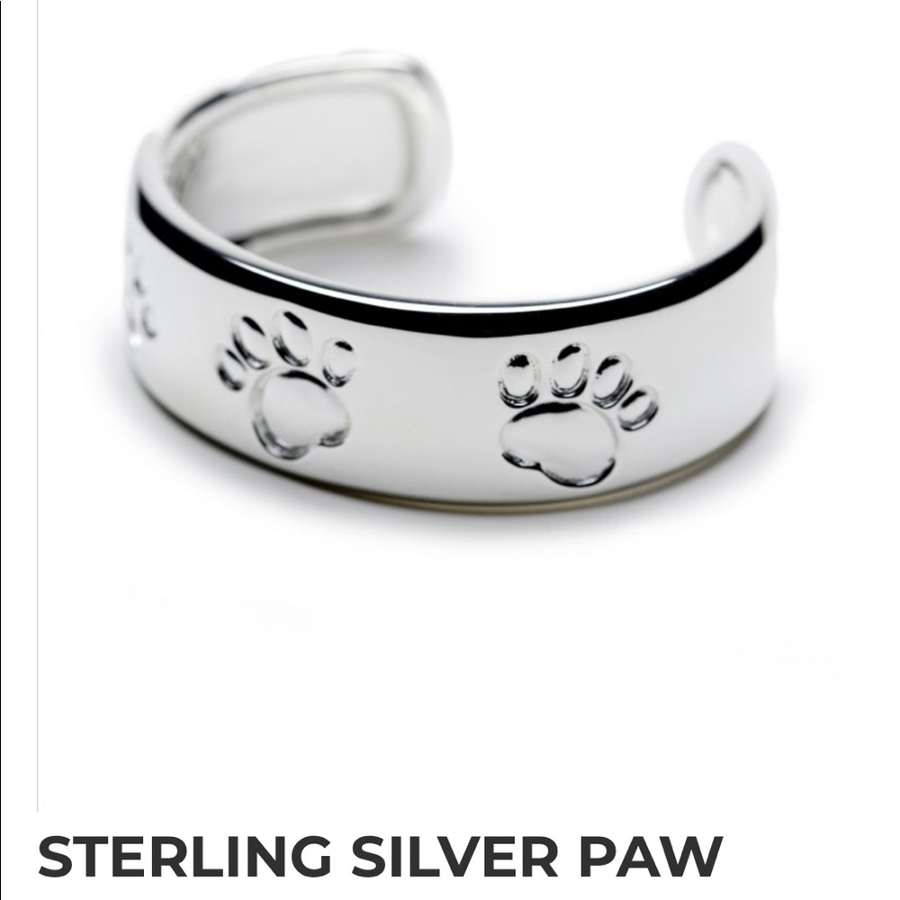 SOLD❌Sterling silver paw print bracelet - Picture 2 of 6
